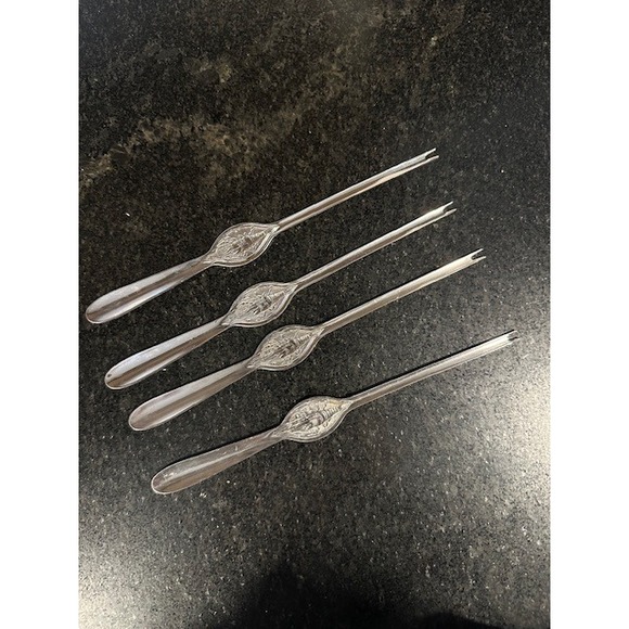 Rococo Lobster Cocktail Seafood Forks Utensils Set of 4 Stainless Steel - Picture 5 of 5